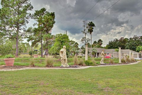 Tiny photo for 32840 Ponderosa Avenue, Deland, FL 32720 (MLS # V4944946)
