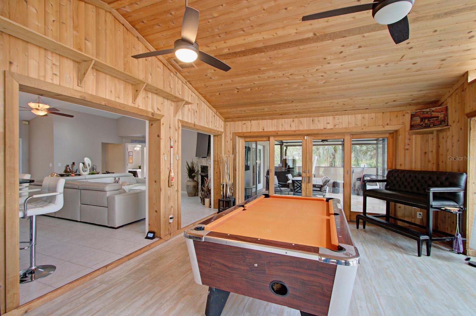 ROYAL TRAILS UNIT 02 REP - Residential