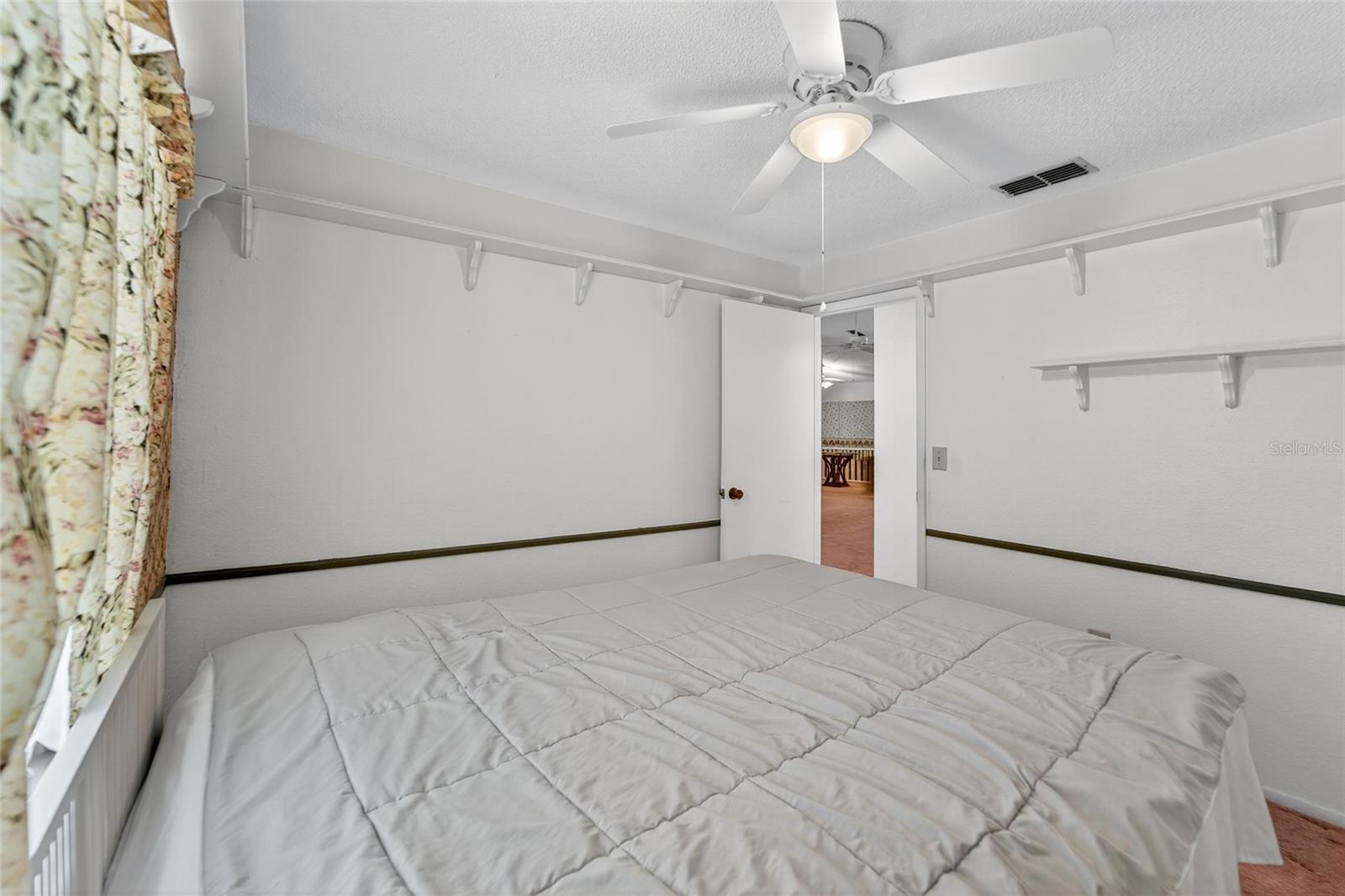 COUNTRY HILLS UNIT ONE E - Residential