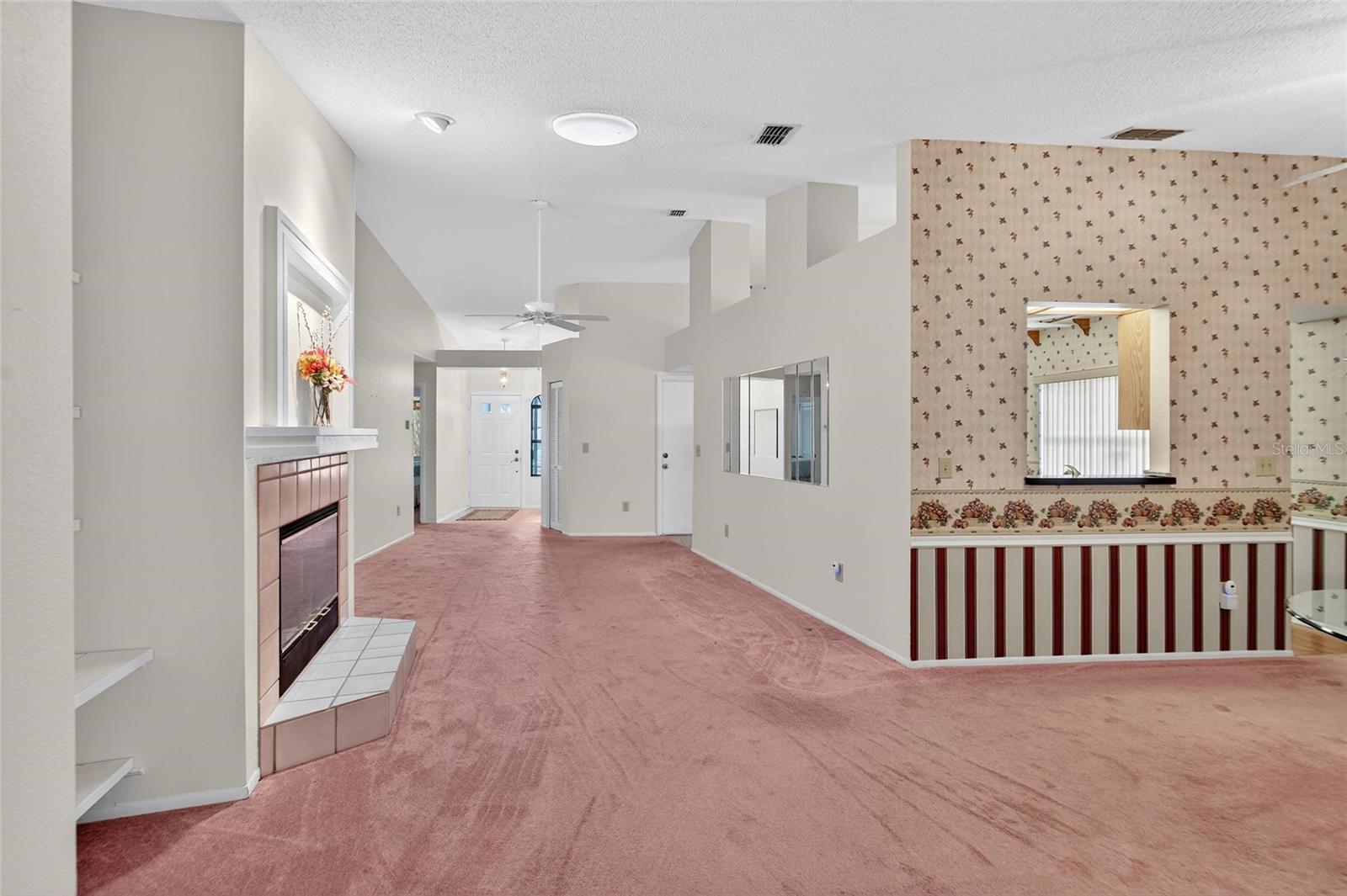 COUNTRY HILLS UNIT ONE E - Residential