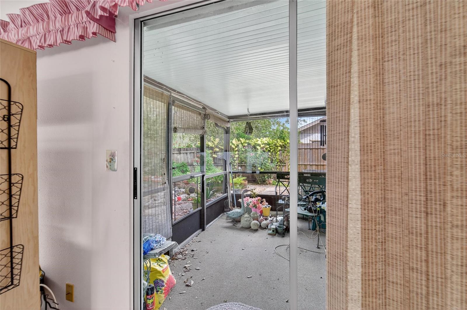 COUNTRY HILLS UNIT ONE E - Residential