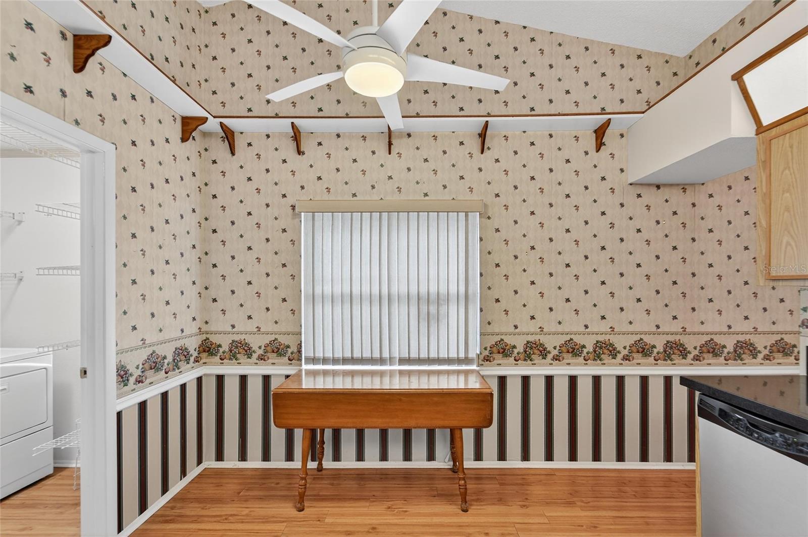 COUNTRY HILLS UNIT ONE E - Residential