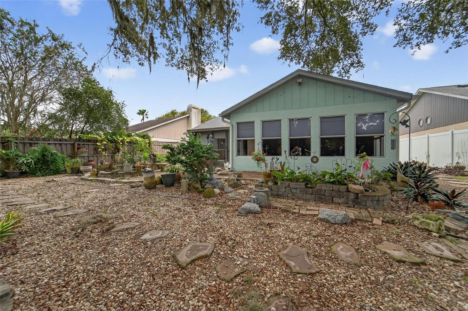 COUNTRY HILLS UNIT ONE E - Residential