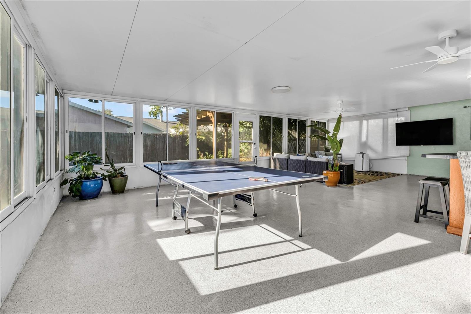 SOUTH VENICE - Residential