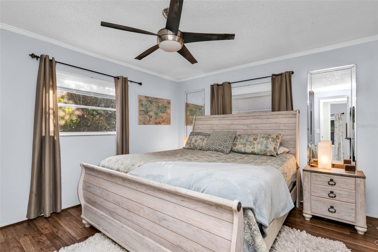 SOUTH VENICE - Residential