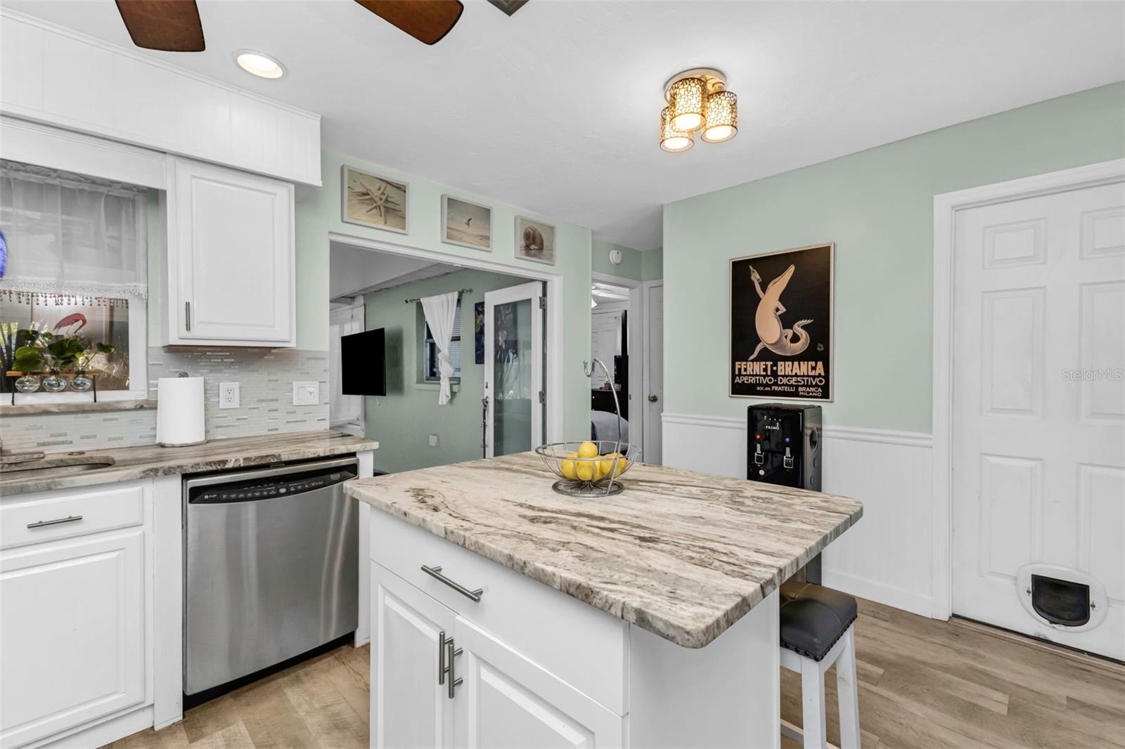 SOUTH VENICE - Residential