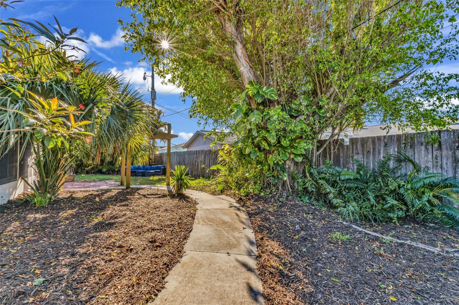 SOUTH VENICE - Residential