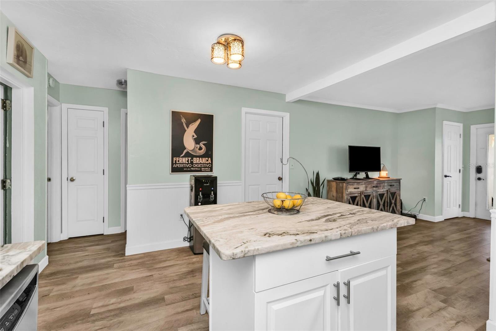 SOUTH VENICE - Residential