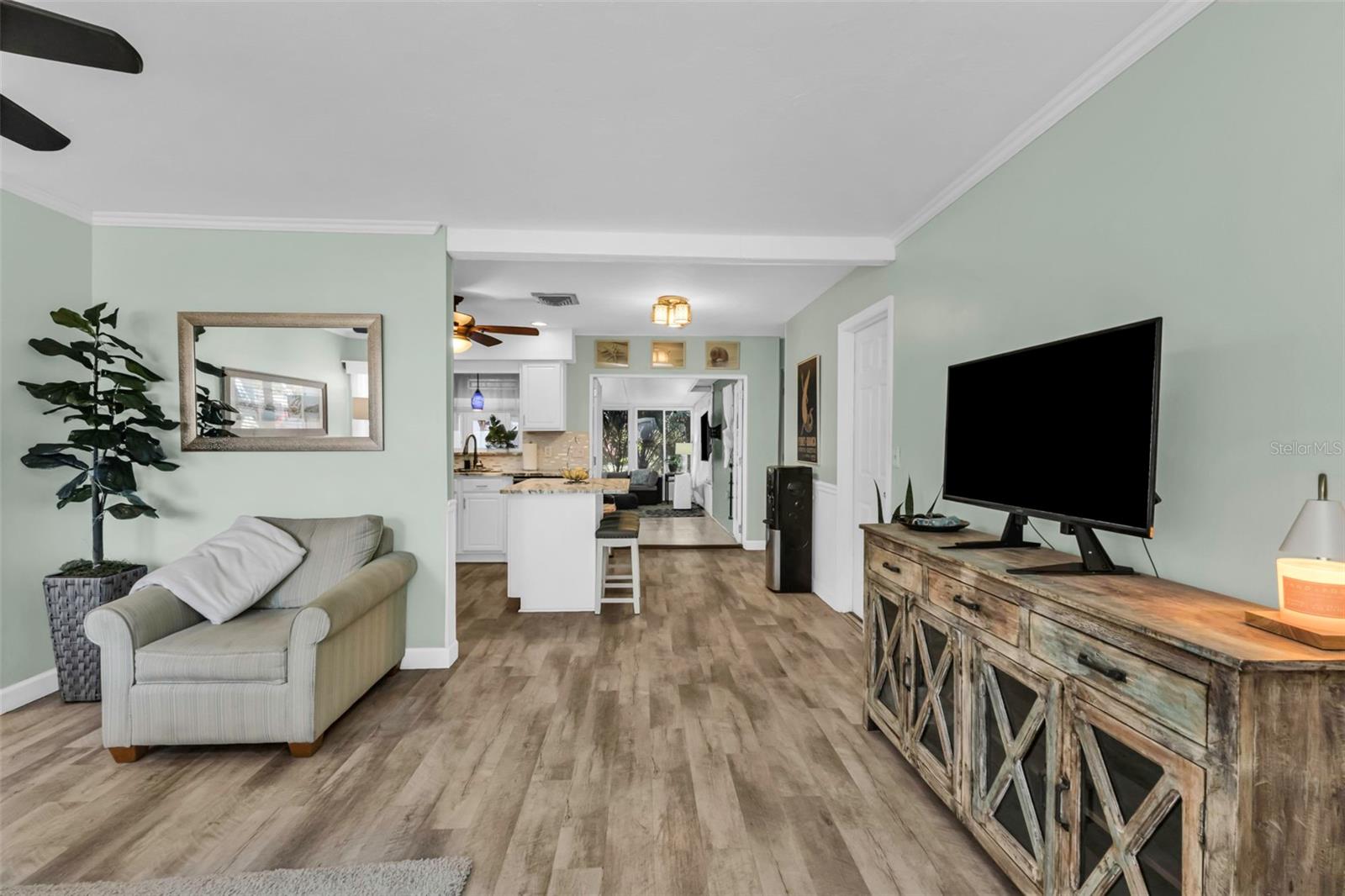 SOUTH VENICE - Residential