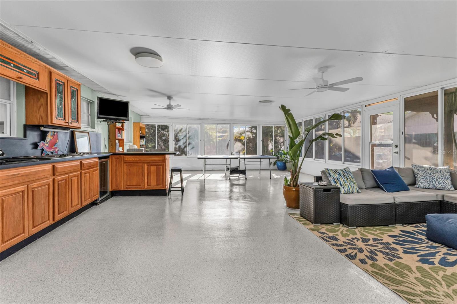 SOUTH VENICE - Residential