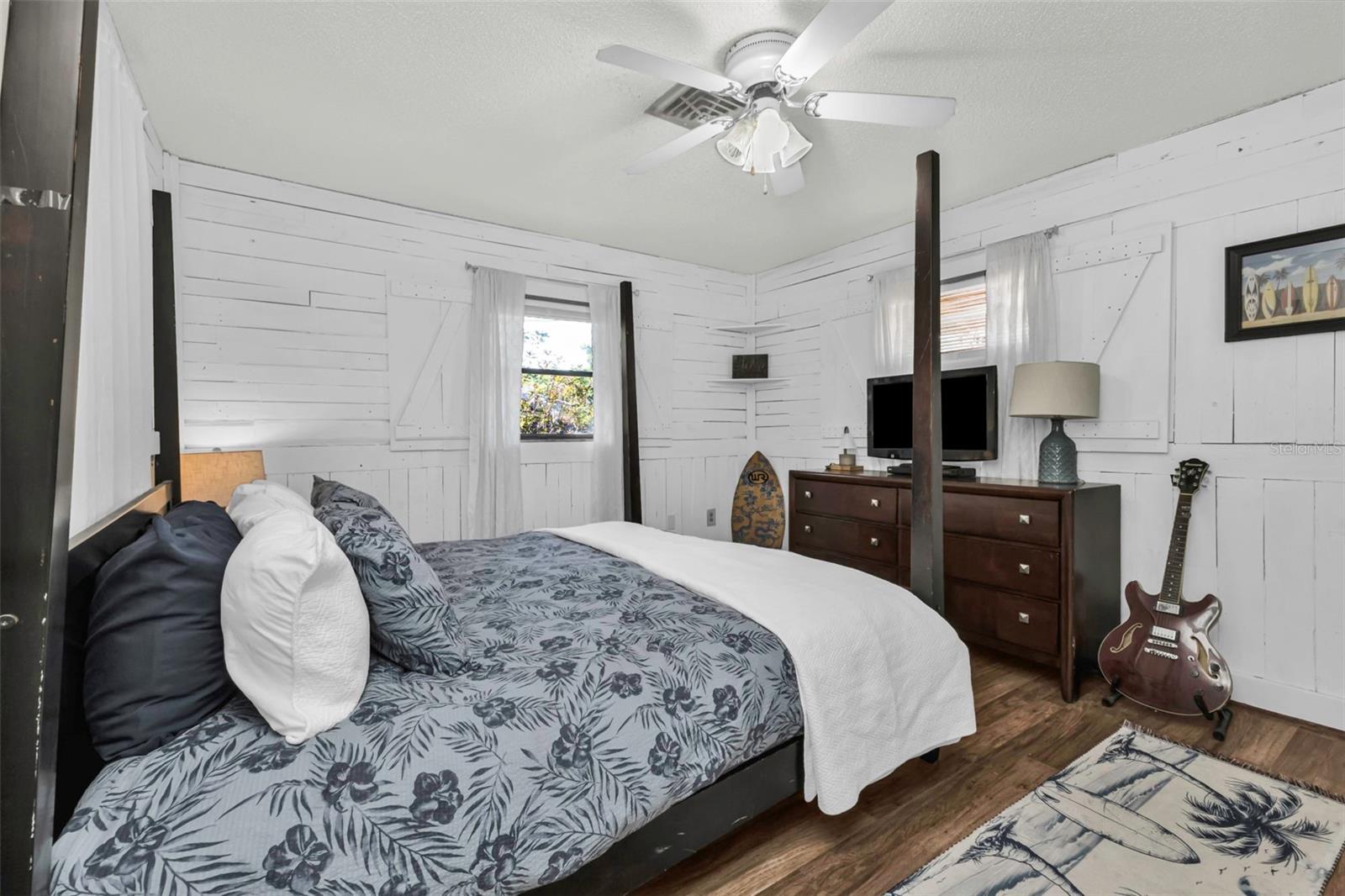 SOUTH VENICE - Residential