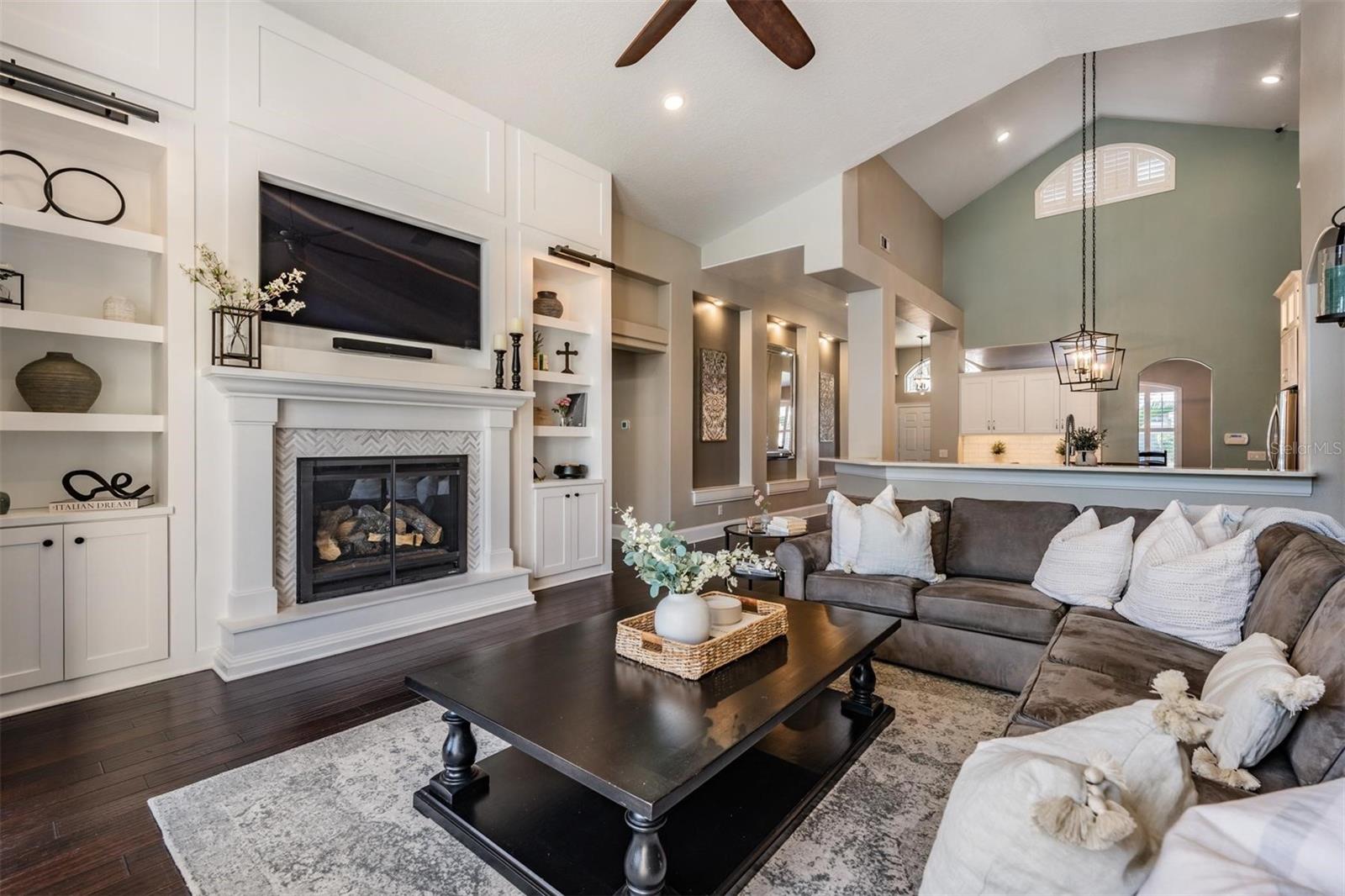 TRINITY WEST - Residential