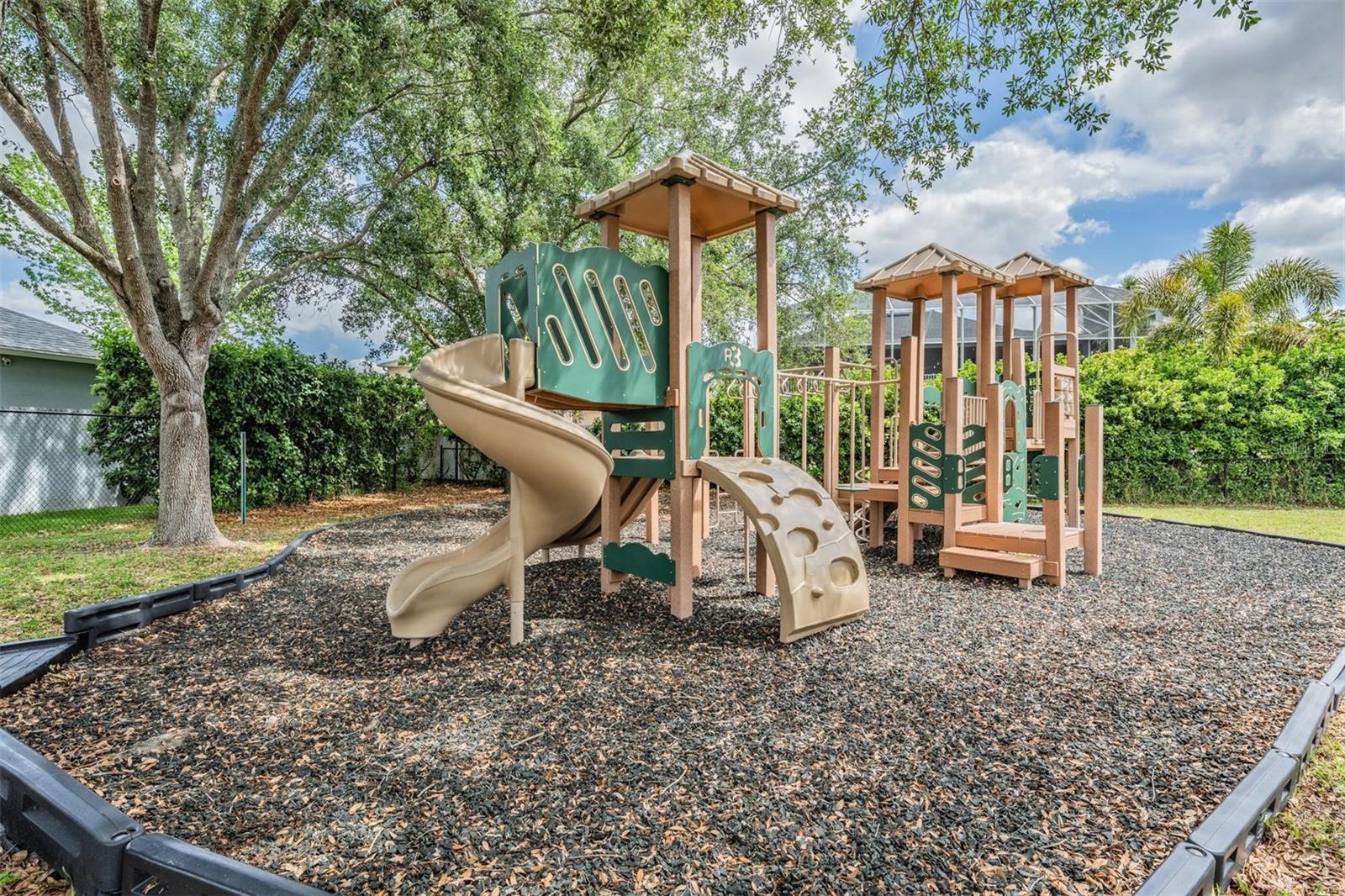 TRINITY WEST - Residential