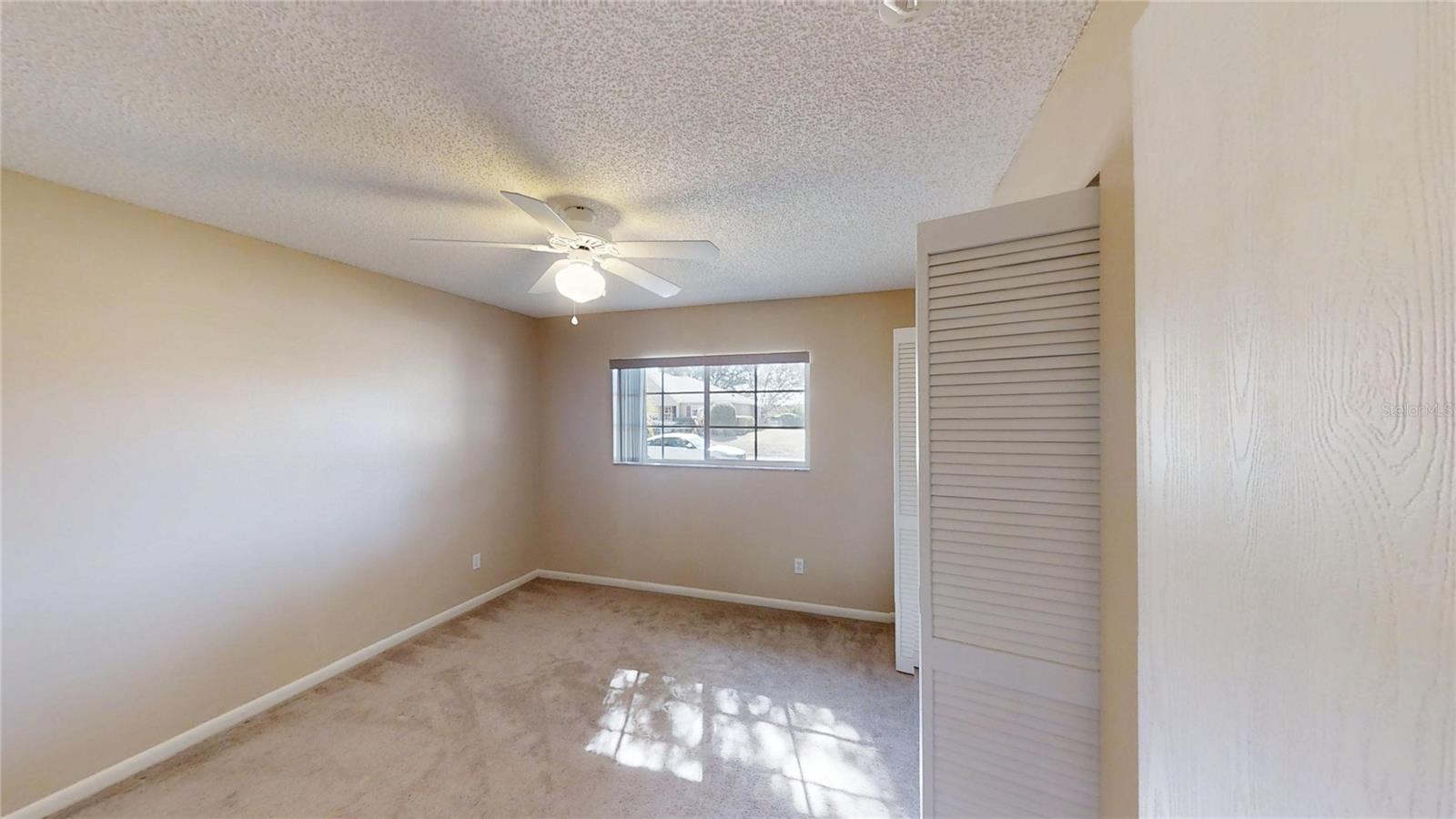 ON TOP OF THE WORLD - Residential