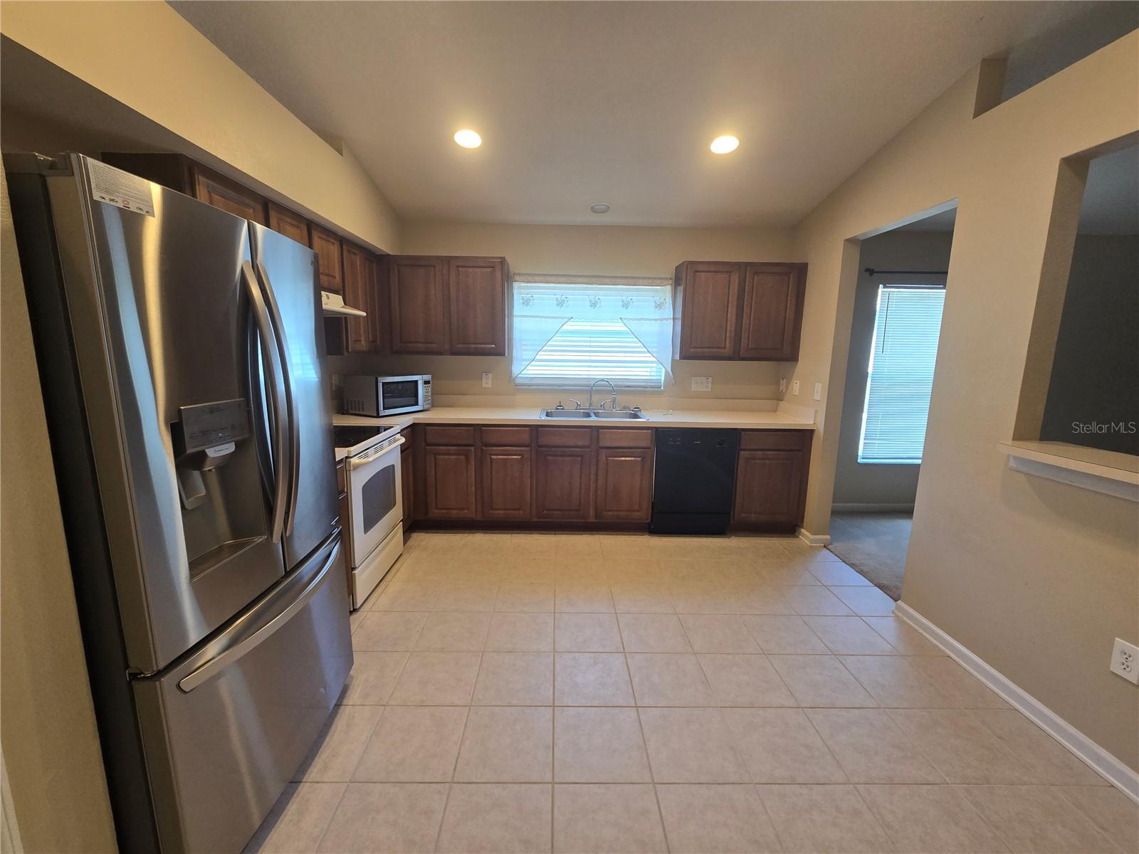PALM COVE PH 1B - Residential Lease