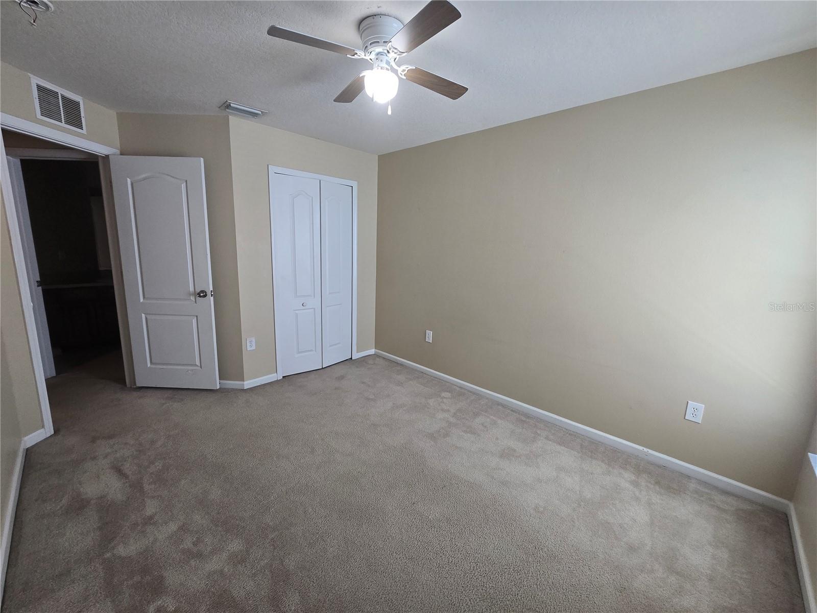 PALM COVE PH 1B - Residential Lease