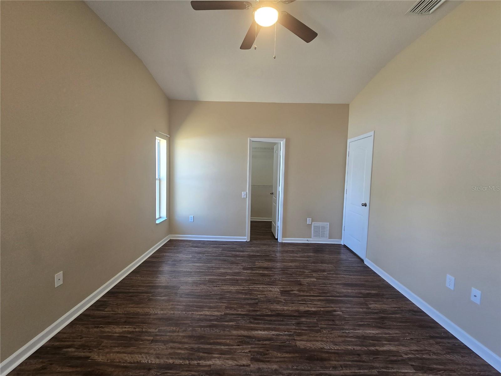 PALM COVE PH 1B - Residential Lease
