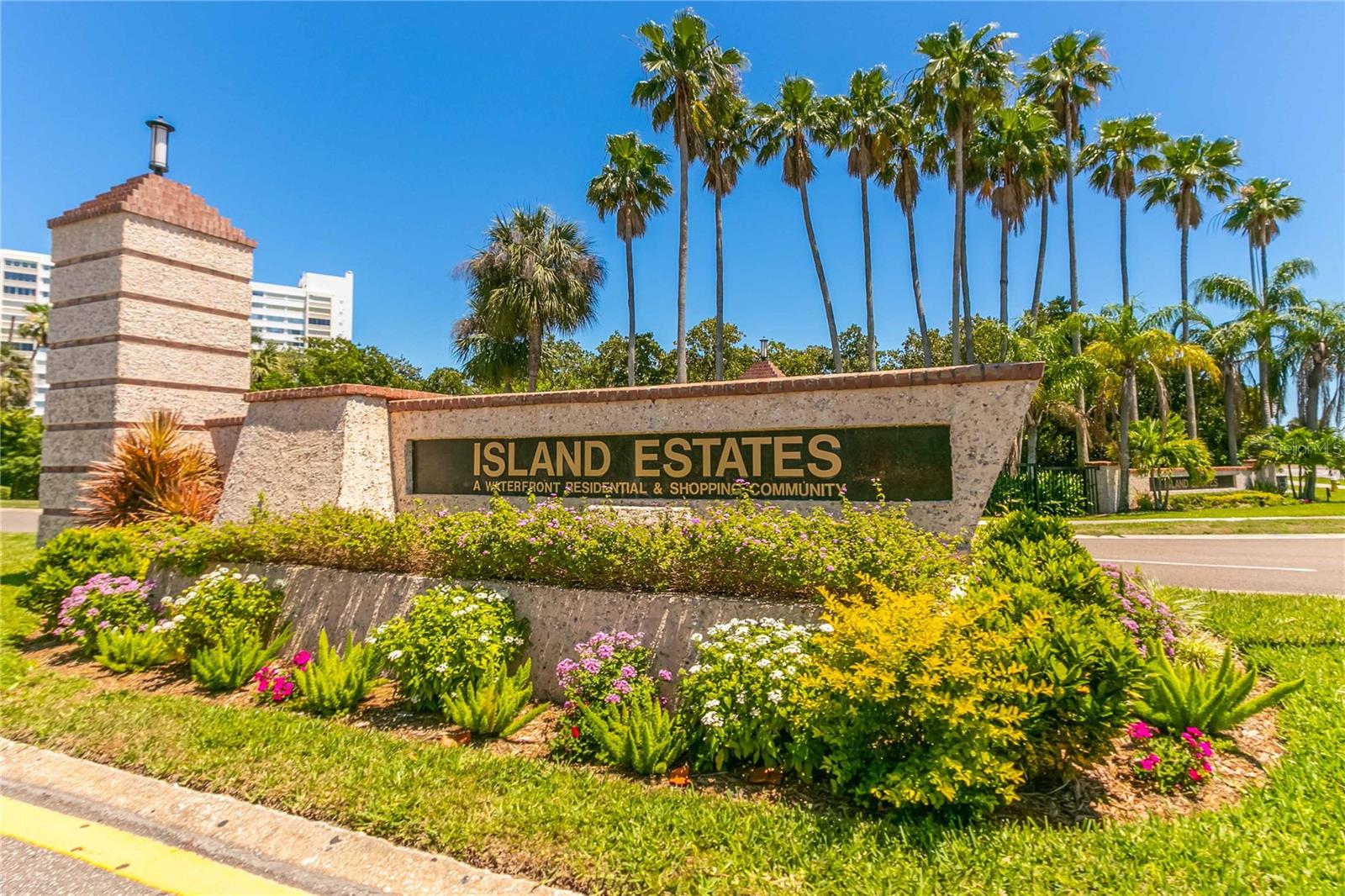 M B R CONDO - Residential