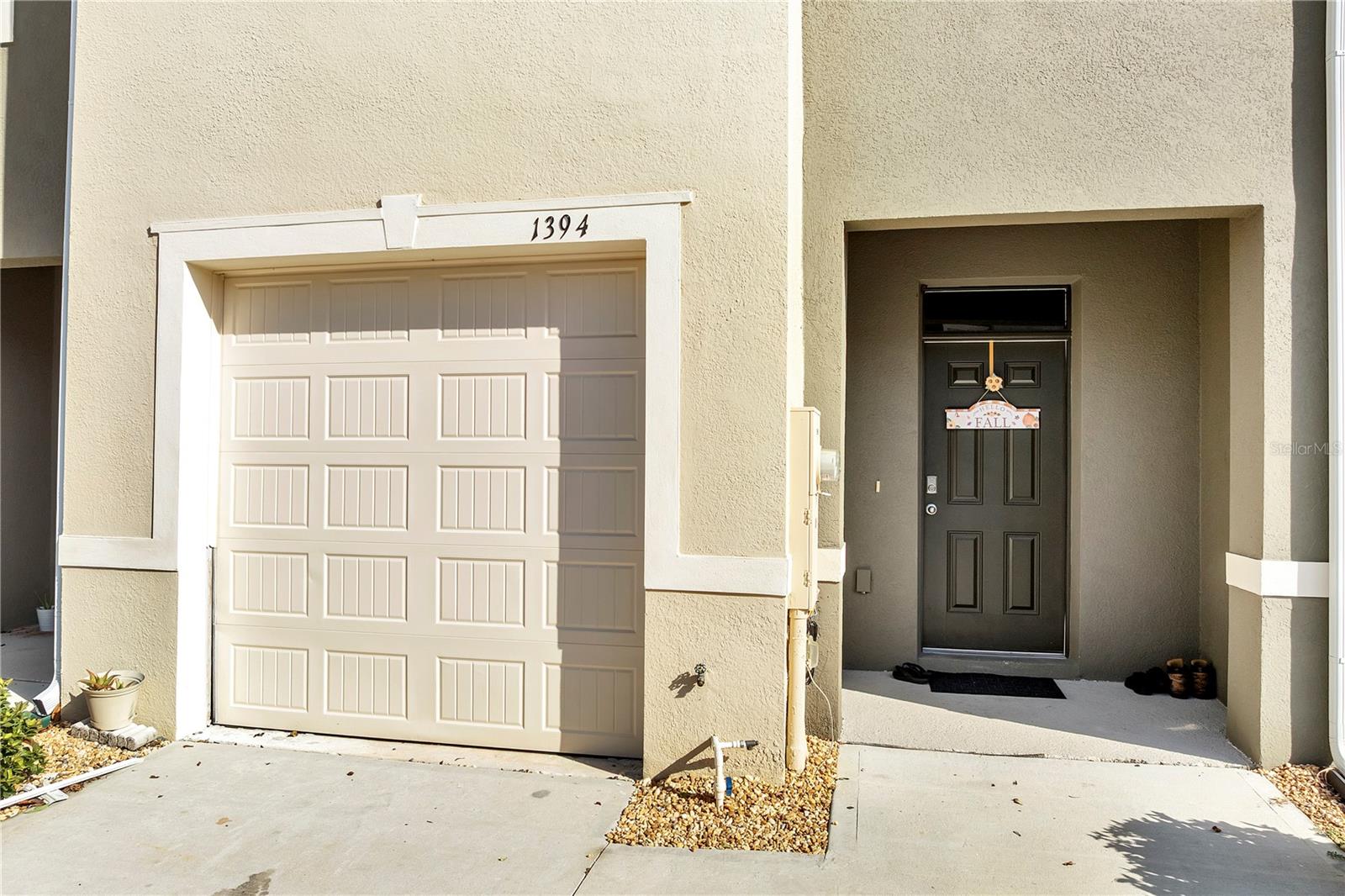 ATRIA/RIDGEWOOD LAKES - Residential Lease
