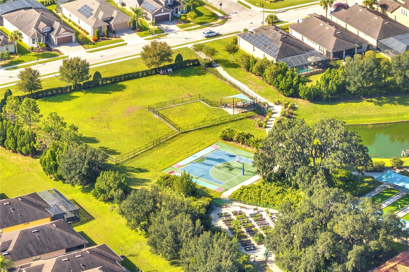 ATRIA/RIDGEWOOD LAKES - Residential Lease