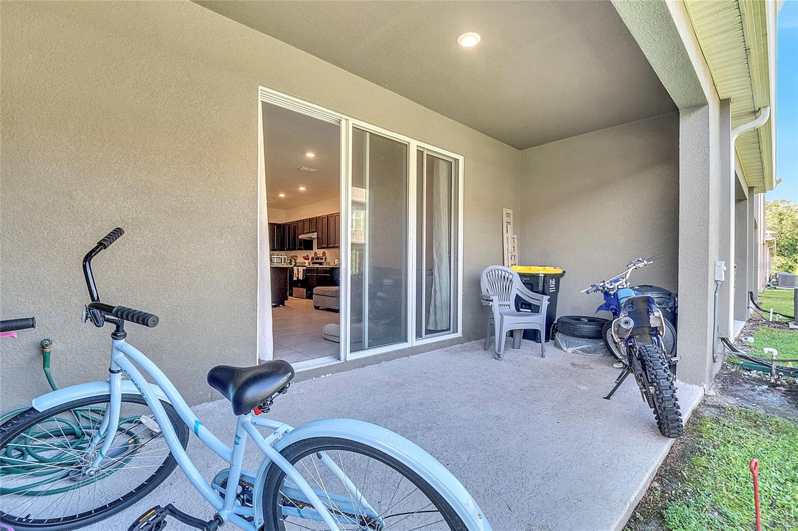 ATRIA/RIDGEWOOD LAKES - Residential Lease