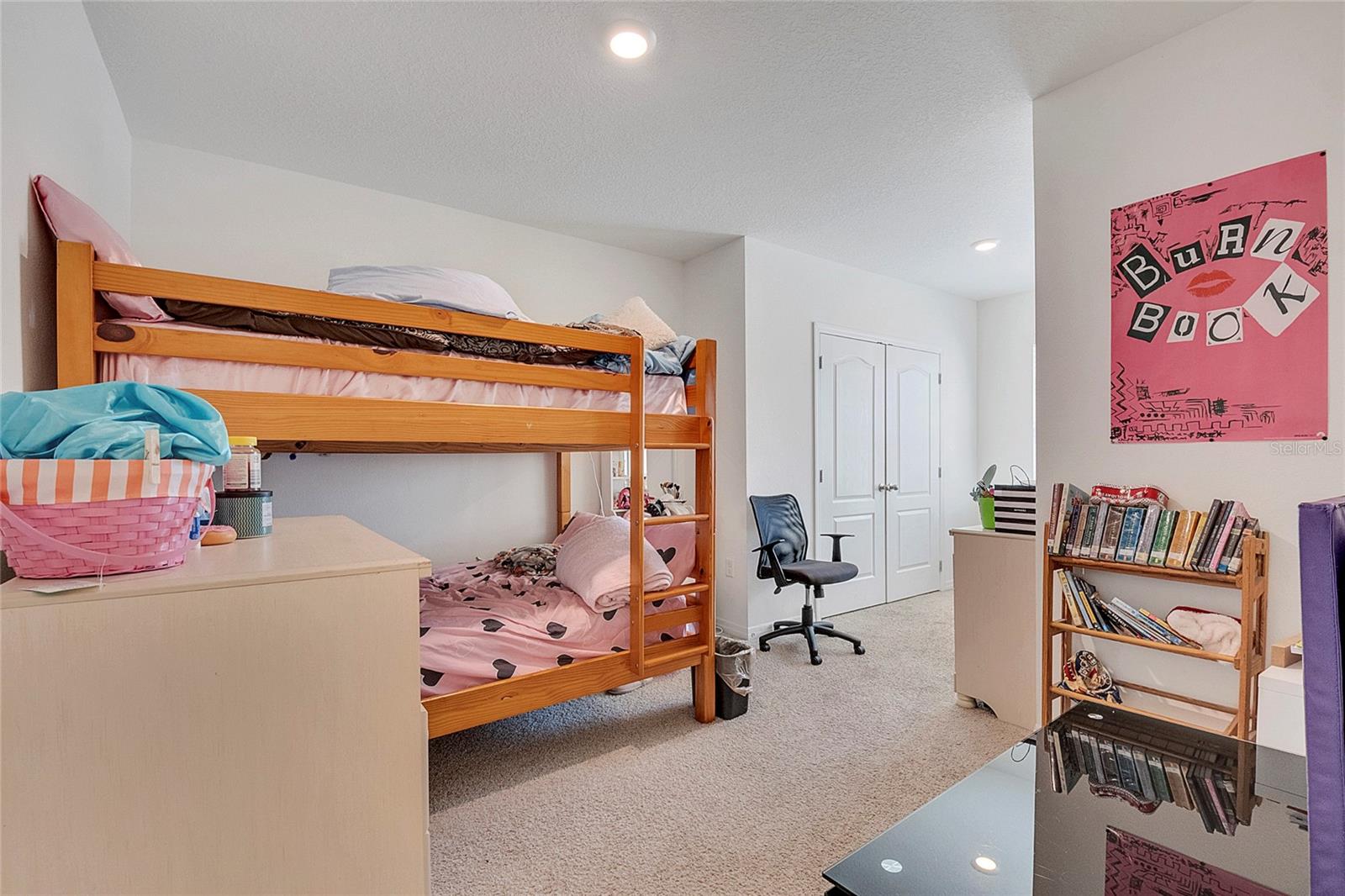 ATRIA/RIDGEWOOD LAKES - Residential Lease