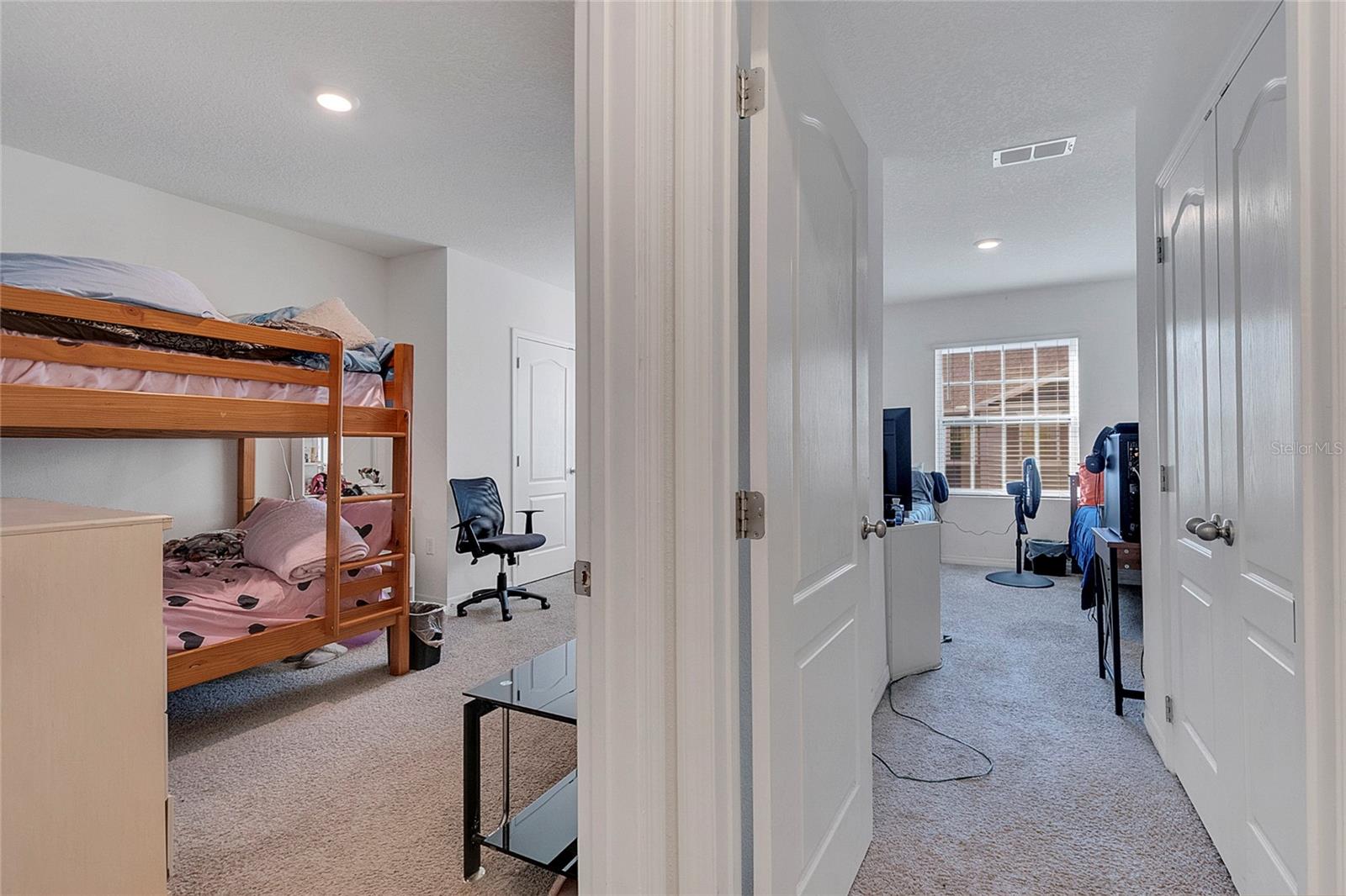 ATRIA/RIDGEWOOD LAKES - Residential Lease