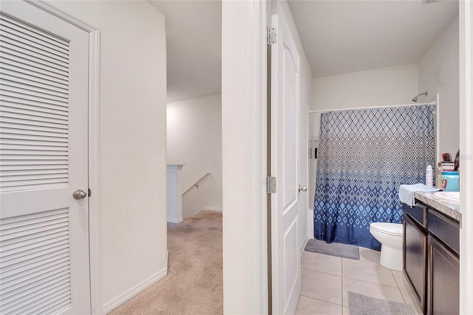 ATRIA/RIDGEWOOD LAKES - Residential Lease