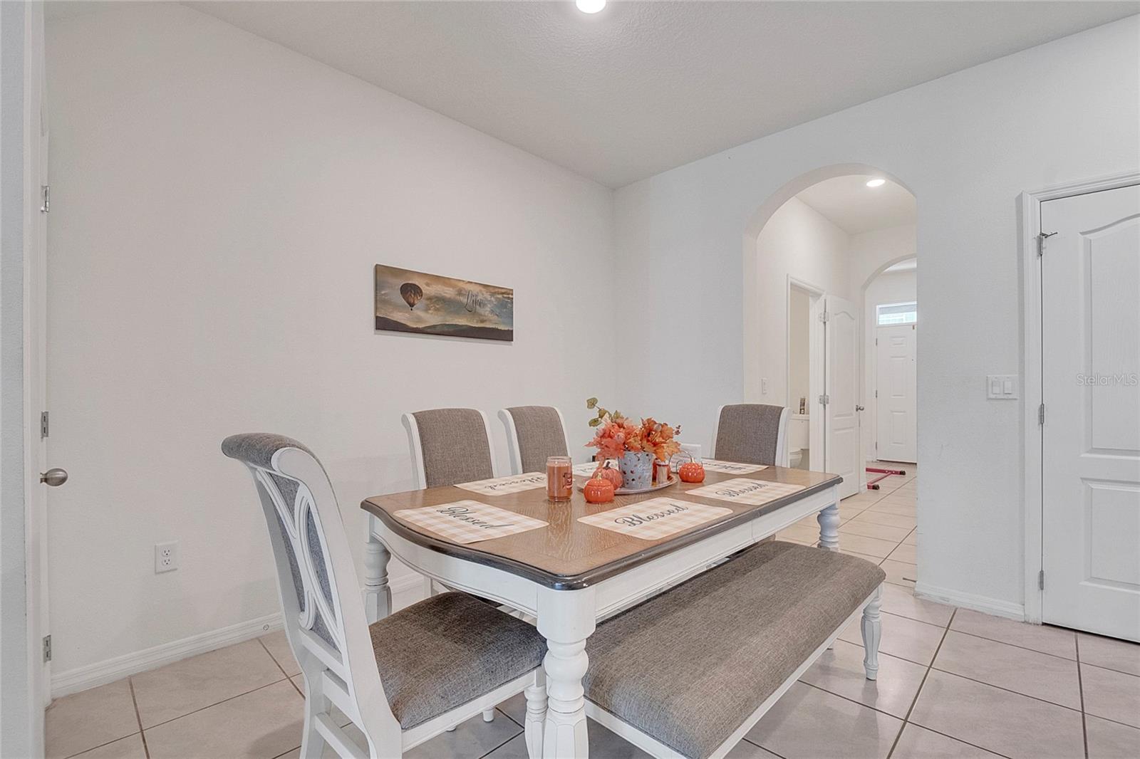 ATRIA/RIDGEWOOD LAKES - Residential Lease