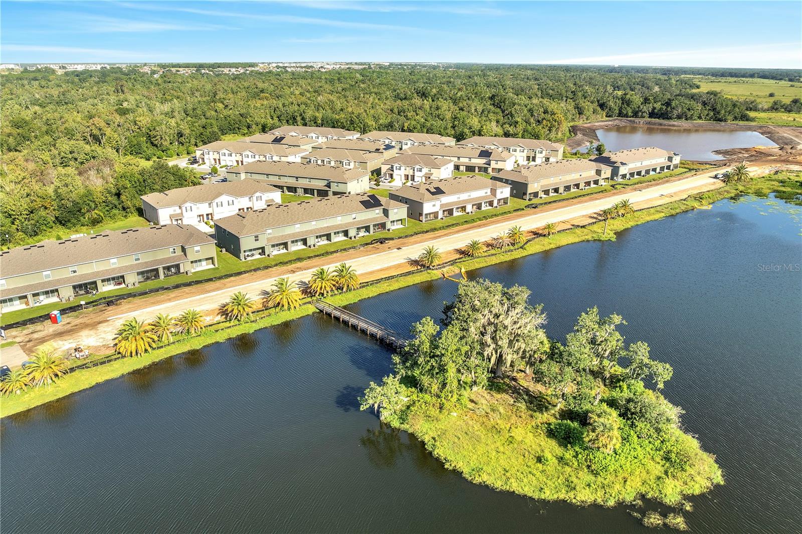 ATRIA/RIDGEWOOD LAKES - Residential Lease