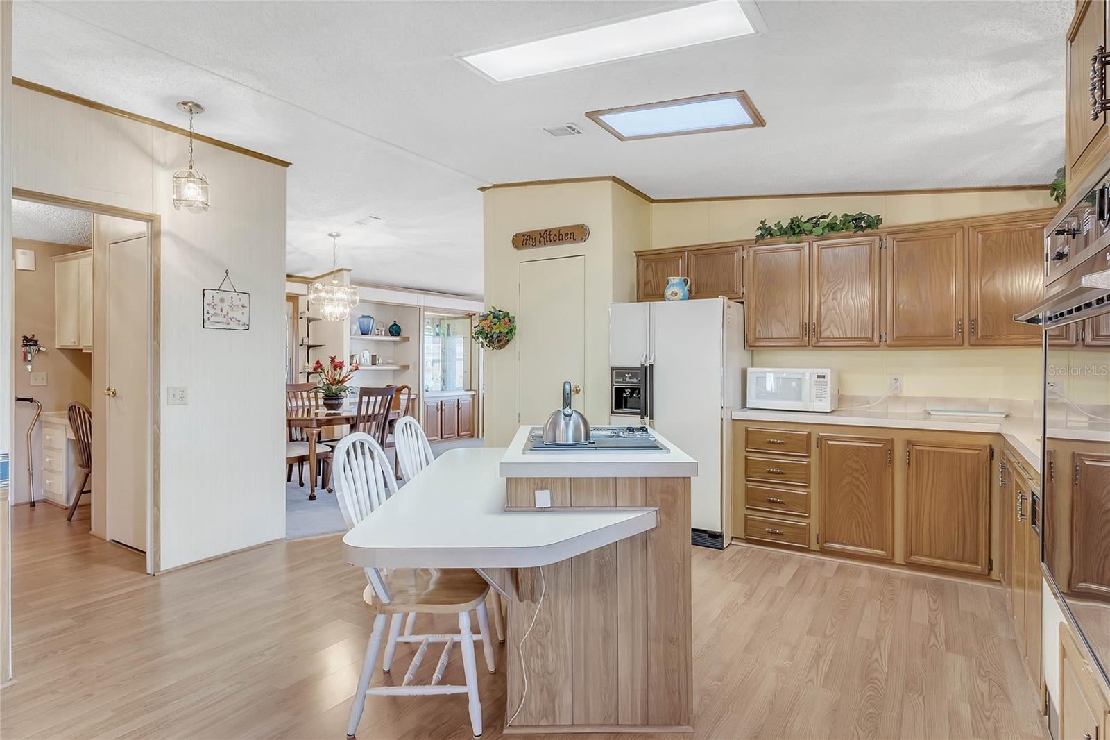 1690 NASSAU CIRCLE