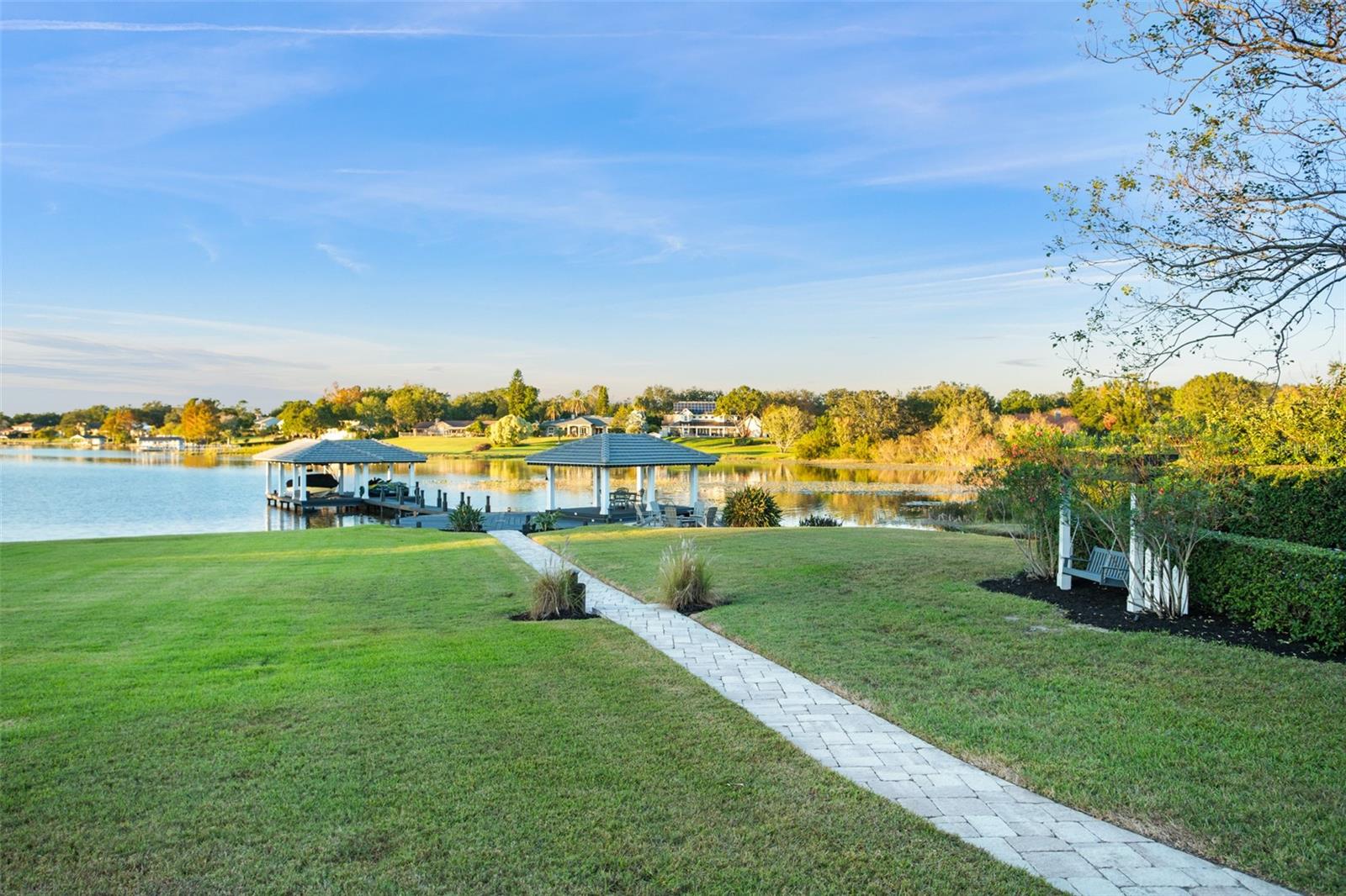 BUTLER BAY - Residential