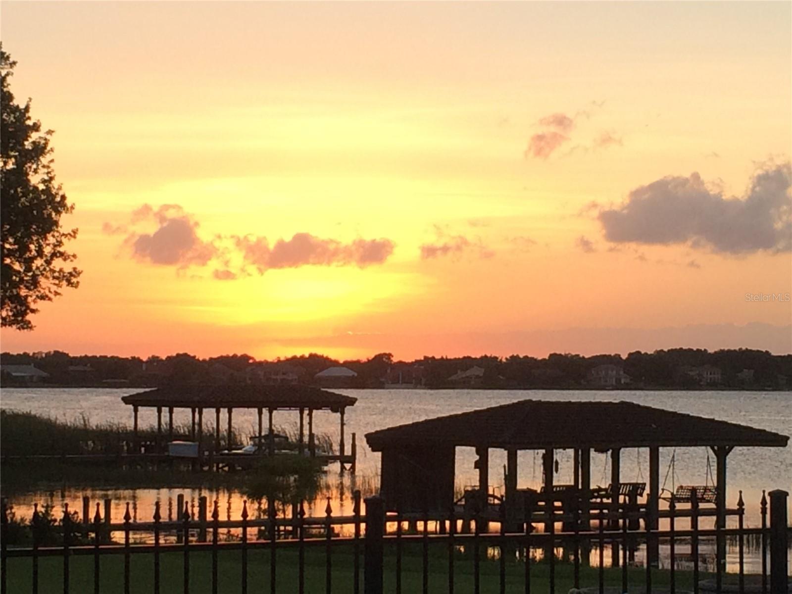 BUTLER BAY - Residential