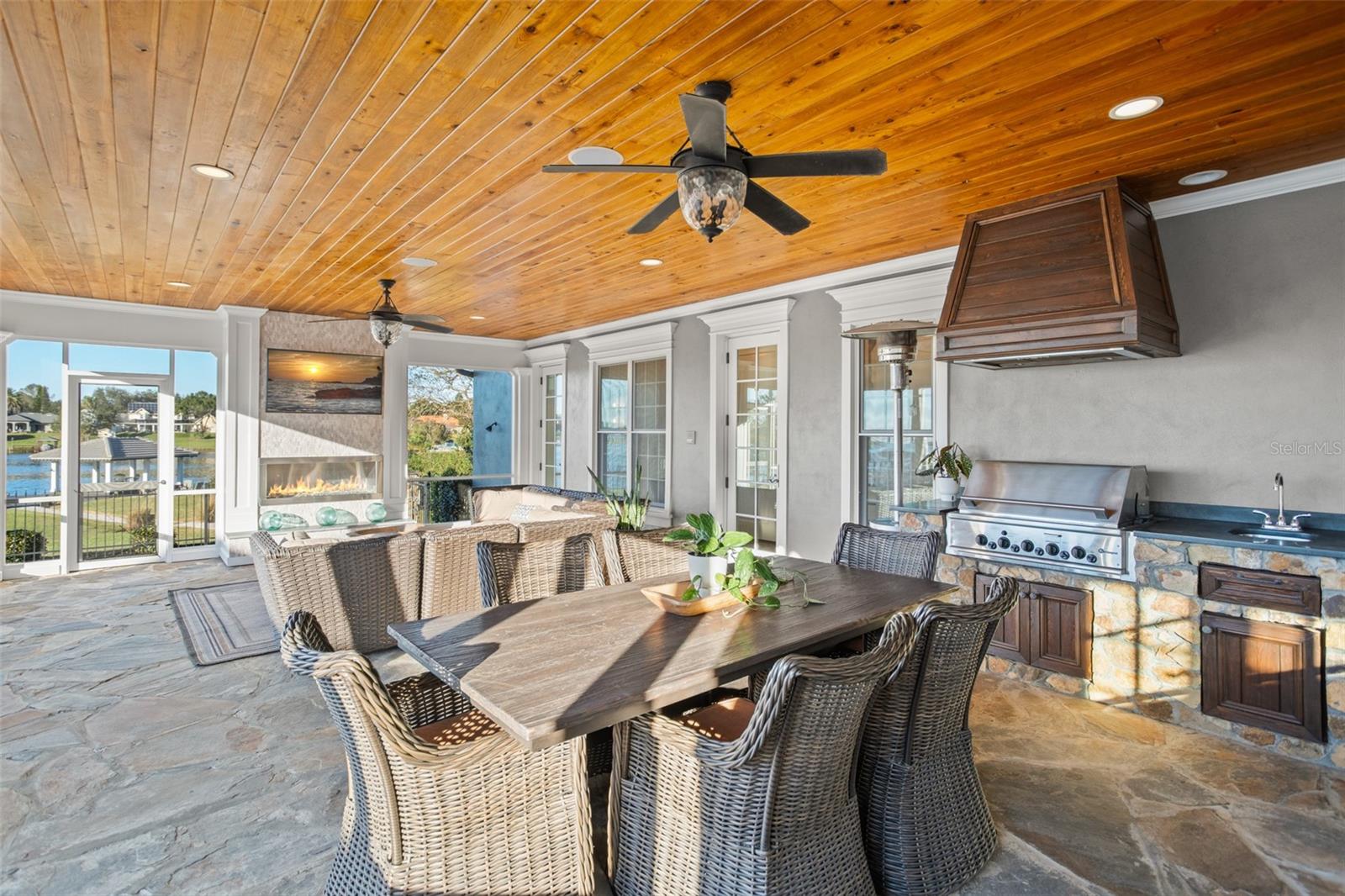 BUTLER BAY - Residential