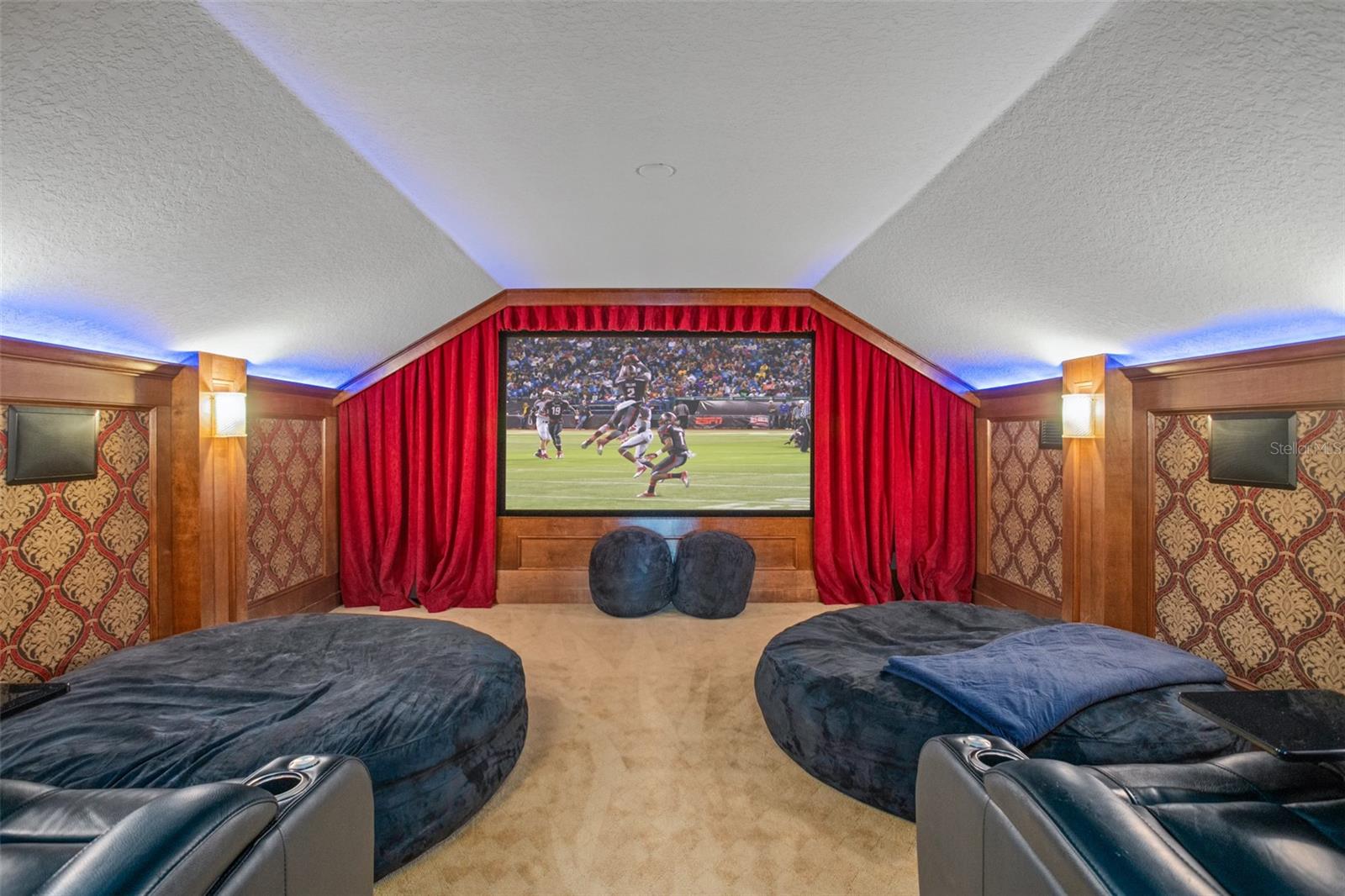 BUTLER BAY - Residential