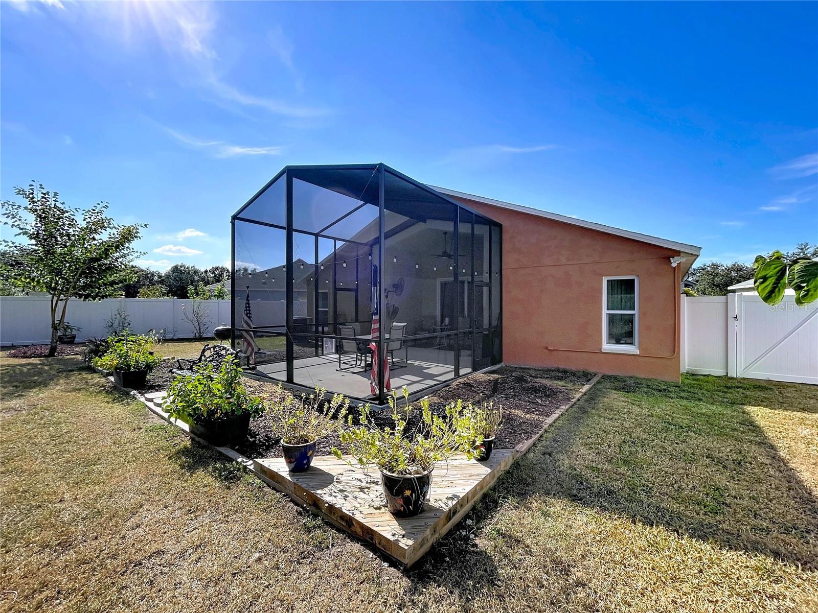 WELLINGTON NORTH AT BAY PARK - Residential