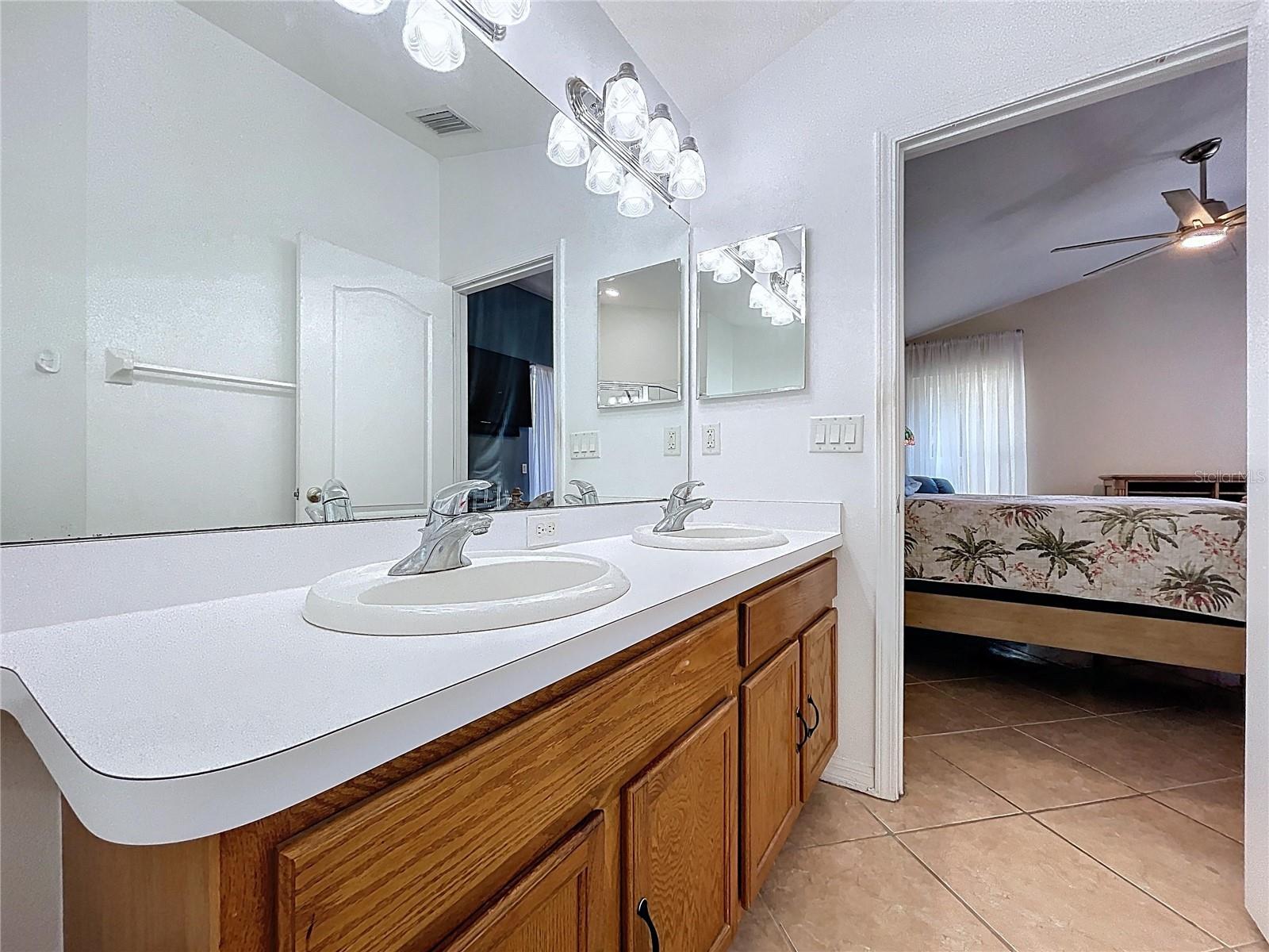 WELLINGTON NORTH AT BAY PARK - Residential