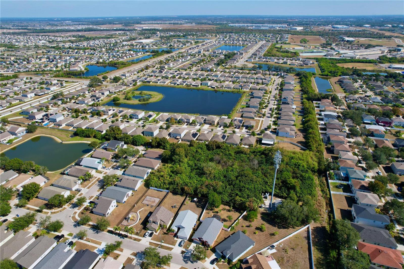 WELLINGTON NORTH AT BAY PARK - Residential