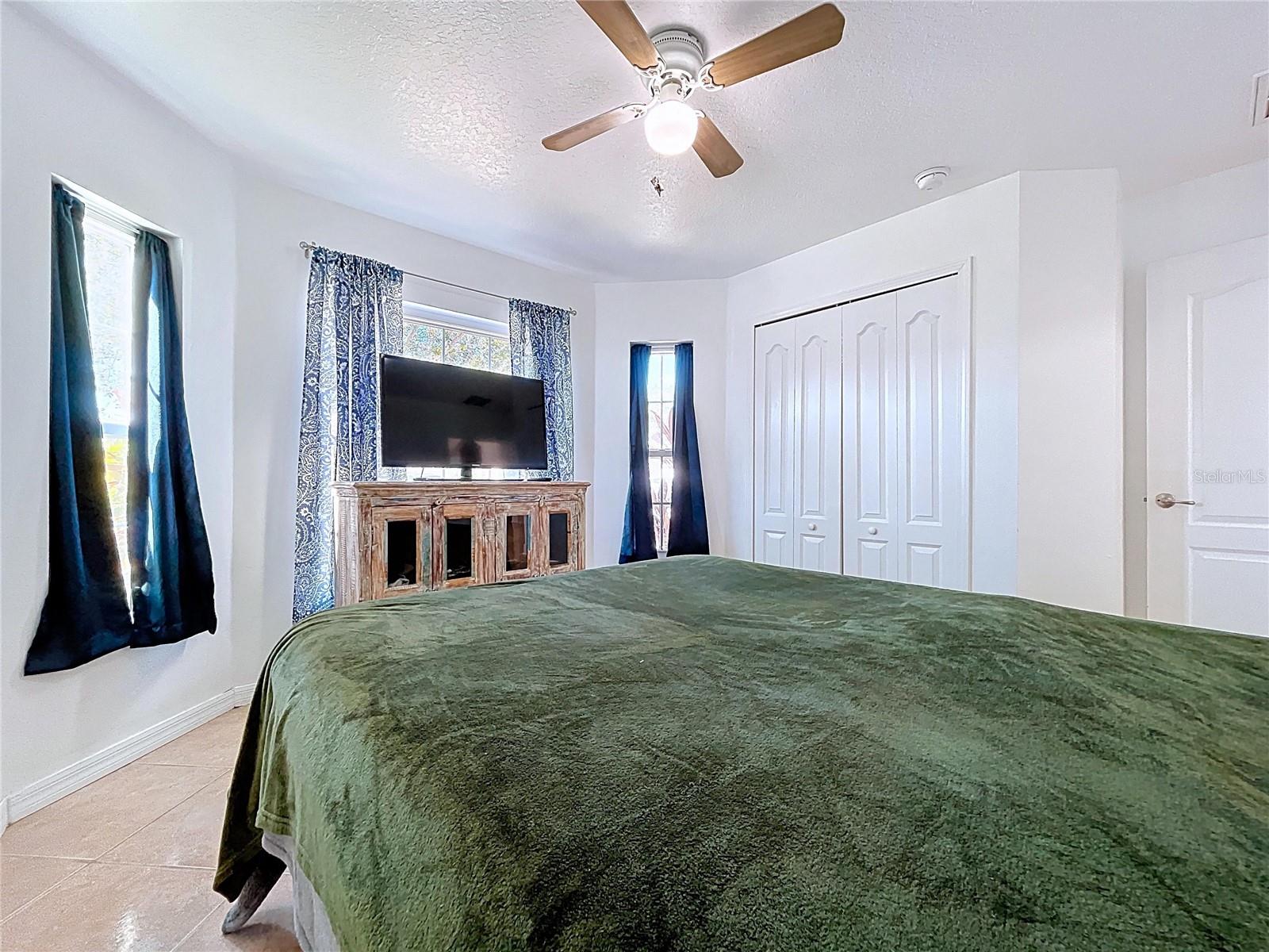 WELLINGTON NORTH AT BAY PARK - Residential