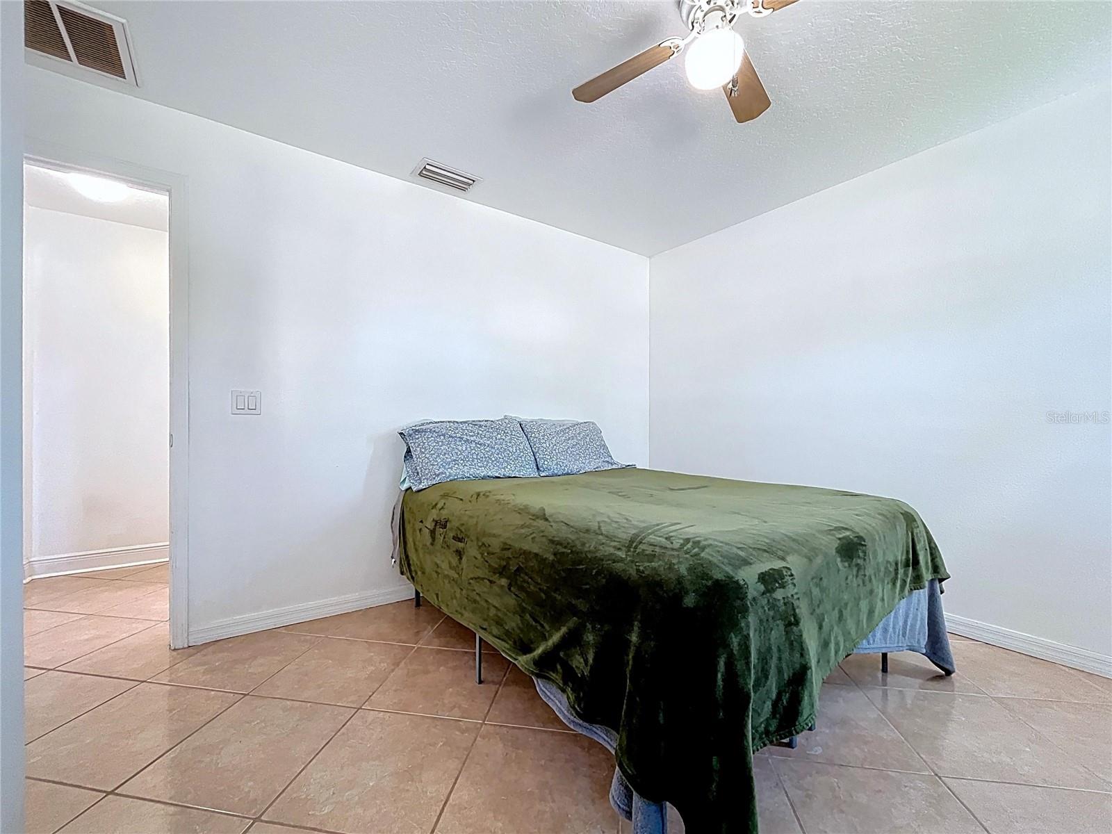 WELLINGTON NORTH AT BAY PARK - Residential