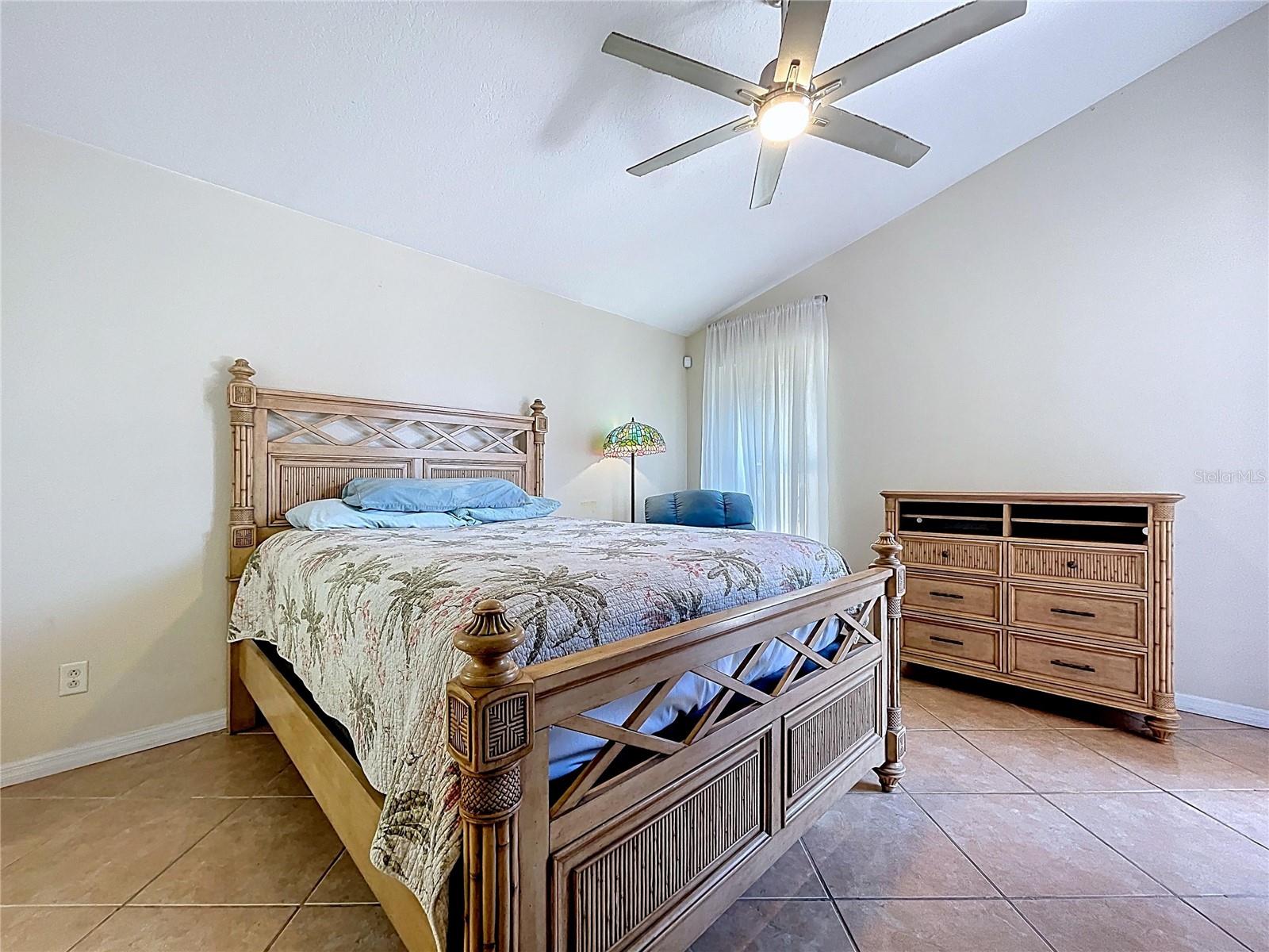 WELLINGTON NORTH AT BAY PARK - Residential