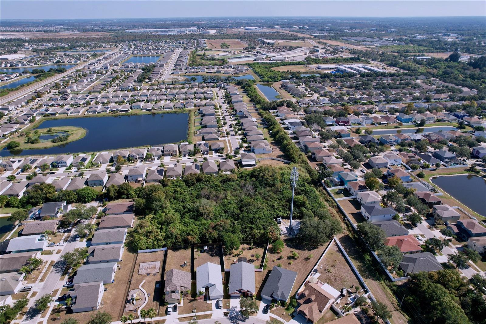 WELLINGTON NORTH AT BAY PARK - Residential