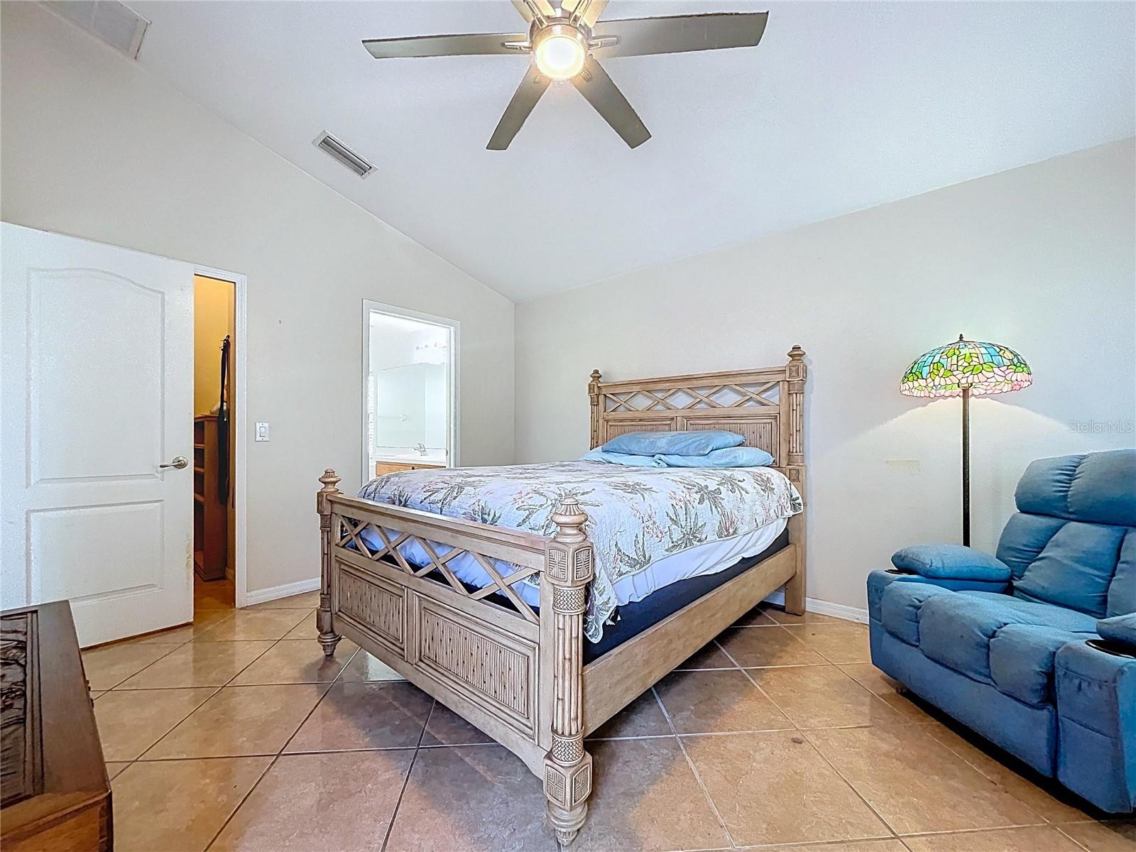 WELLINGTON NORTH AT BAY PARK - Residential