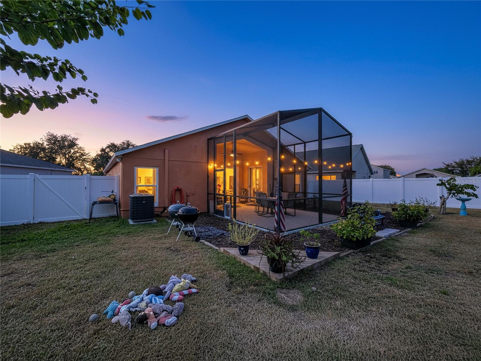 WELLINGTON NORTH AT BAY PARK - Residential