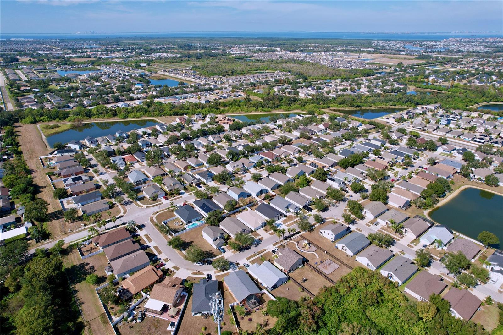 WELLINGTON NORTH AT BAY PARK - Residential