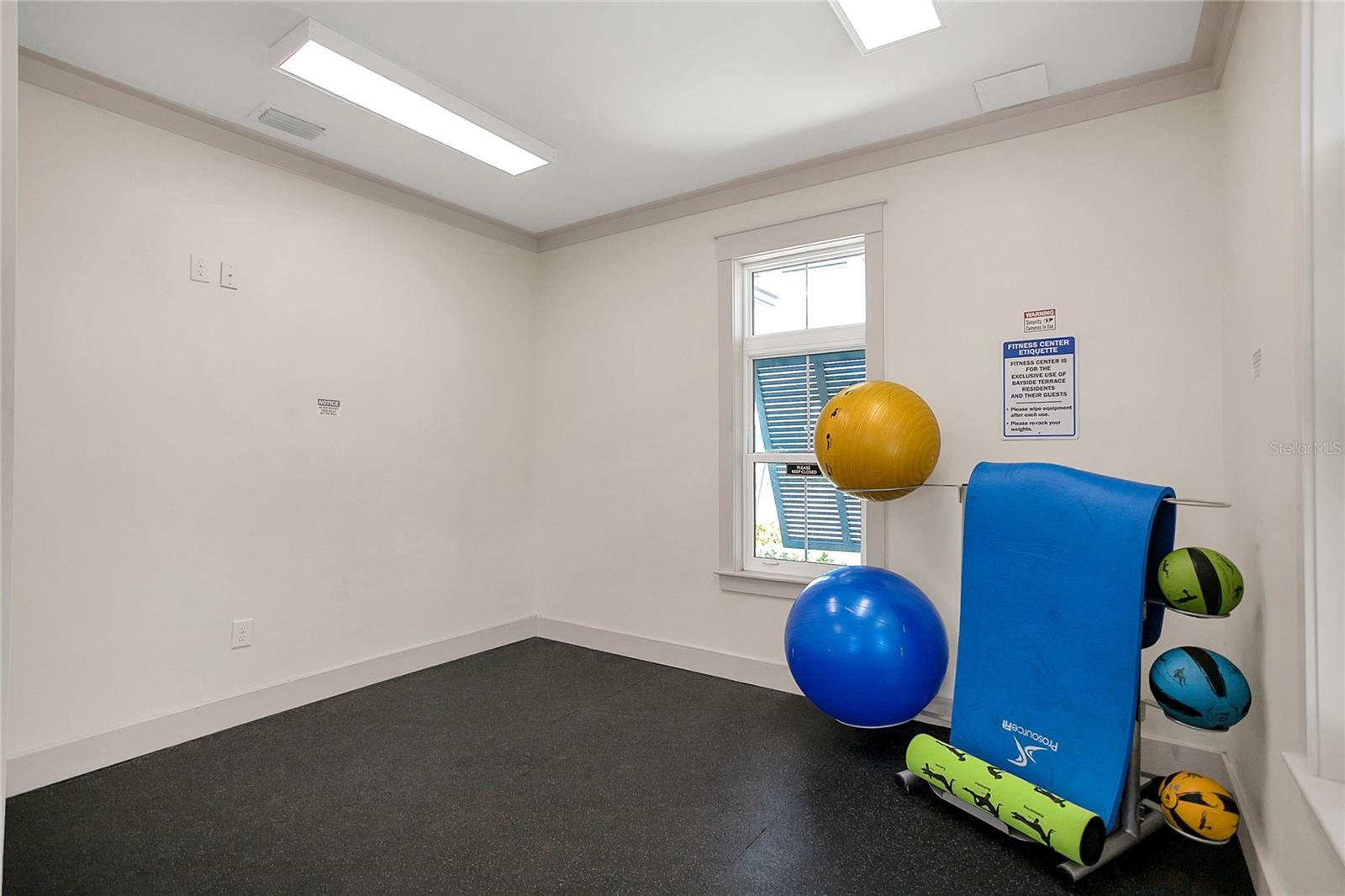 BAYSIDE TERRACE - Residential