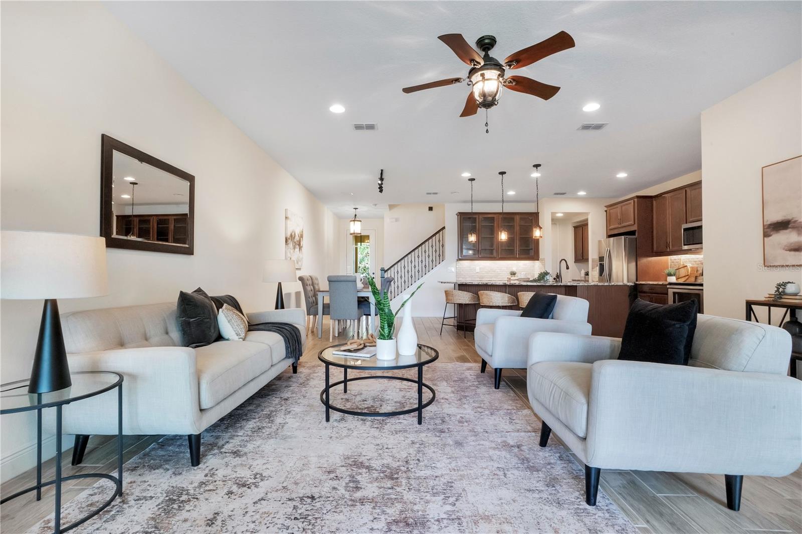 BAYSIDE TERRACE - Residential