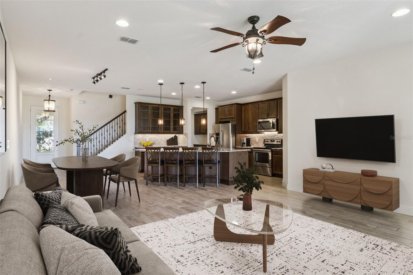 BAYSIDE TERRACE - Residential