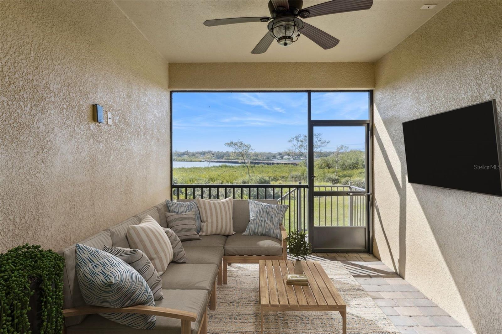 BAYSIDE TERRACE - Residential