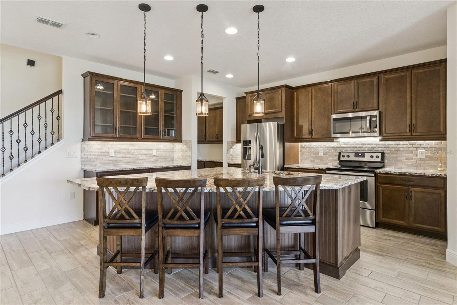 BAYSIDE TERRACE - Residential